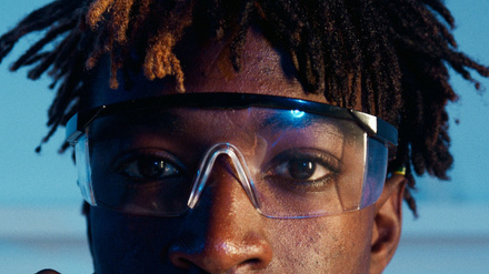 Man 1